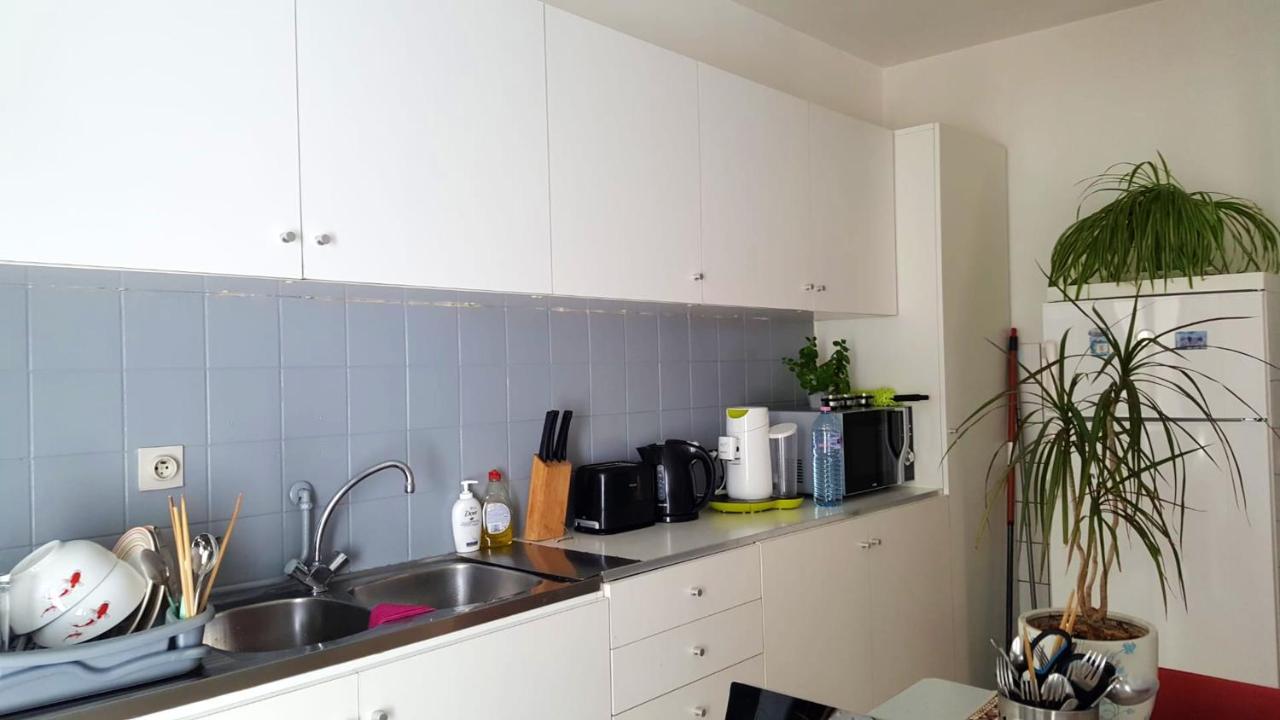 Appartement Spacious In With Balcony And Parking