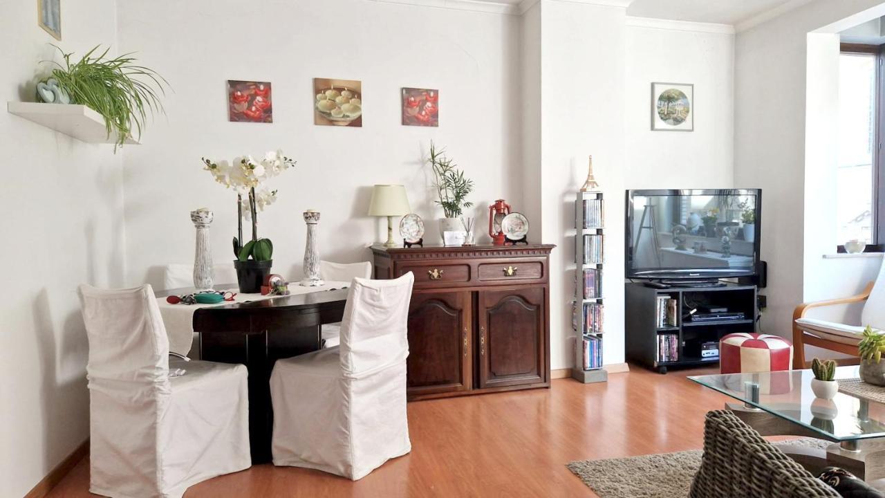 Spacious In With Balcony And Parking Appartement Oostende