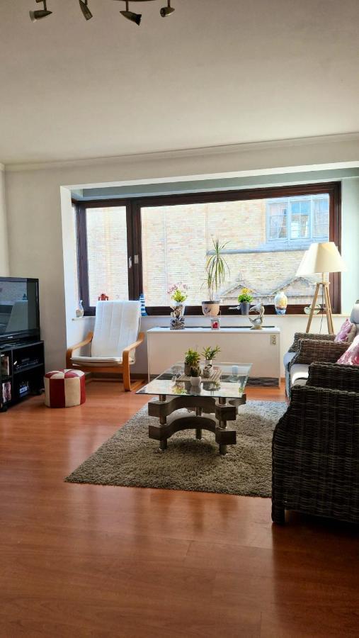 Spacious In With Balcony And Parking